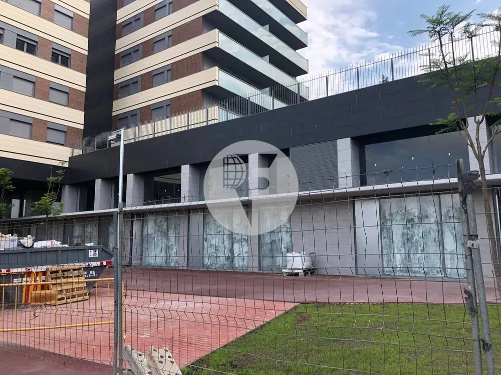 Oficina de nova construcció claud en mà a Cornellà de Llobregat. 14
