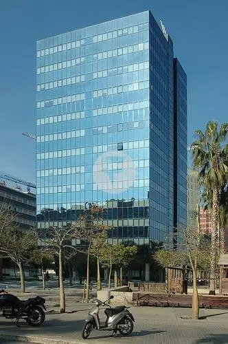 Oficina de lloguer a Torre BCN, a la Gran Via de les Corts Catalanes. 10
