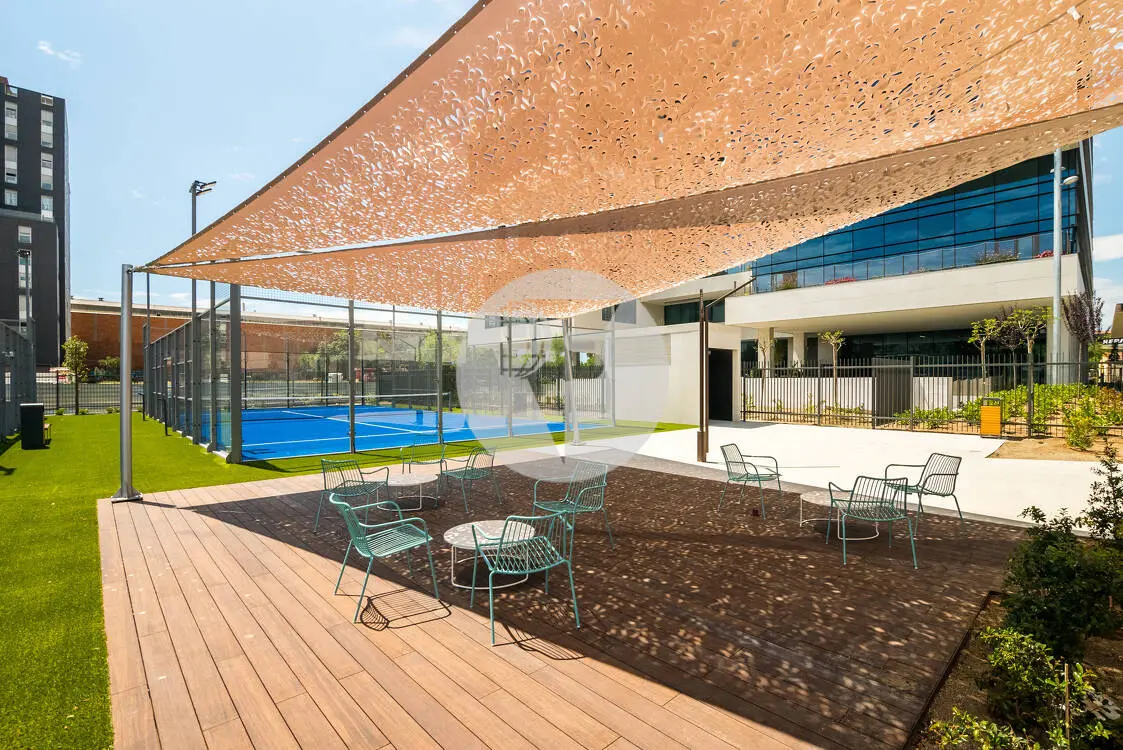 Espectacular oficina amb terrassa privada de lloguer. Barcelona Sants. 8