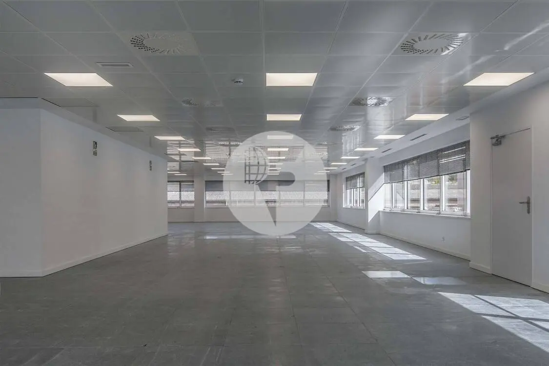 Oficina disponible en edificio Dublin dentro del complejo Parque Empresarial City Parc de Cornellà de Llobregat. Barcelona. 7