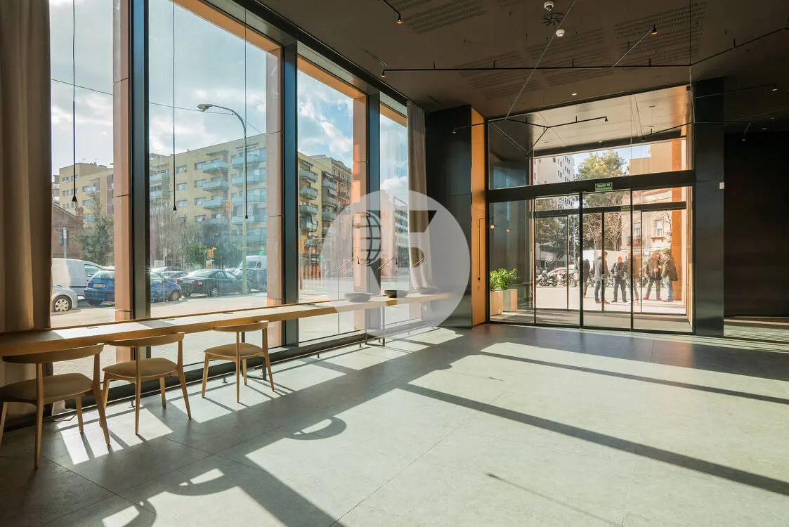 Oficina de lloguer en edifici exclusi al 22@ Barcelona. C. Pere IV 6