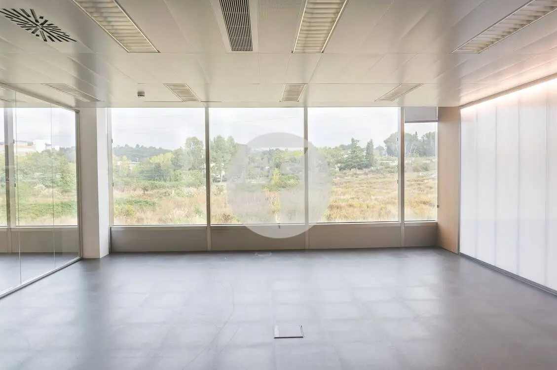 Oficina implantada en alquiler en nuevo edificio de oficinas. Sant Cugat del Vallés. 10