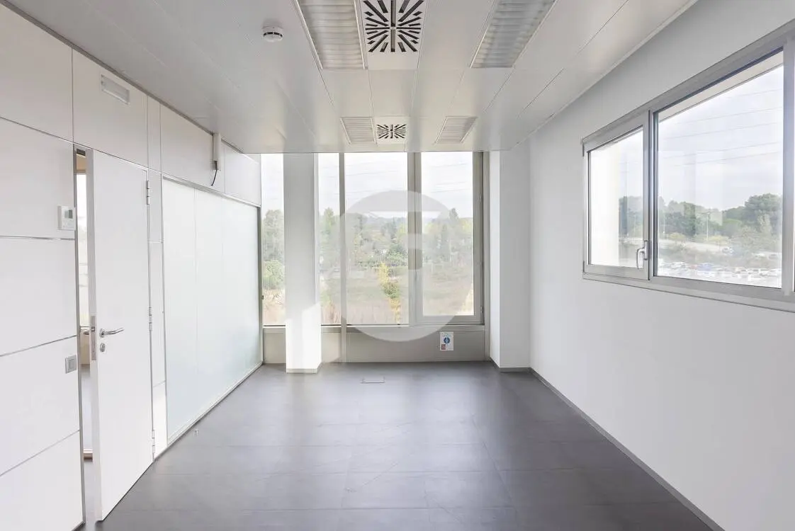 Oficina implantada de lloguer en nou edifici d'oficines. Sant Cugat del Vallès. 17