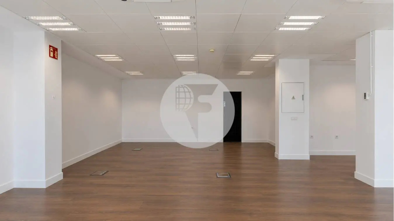 ÁTICO DE OFICINAS EN ALQUILER EN GRAN VIA, A DOS MANZANAS DE PASSEIG DE GRÀCIA - imagen 7