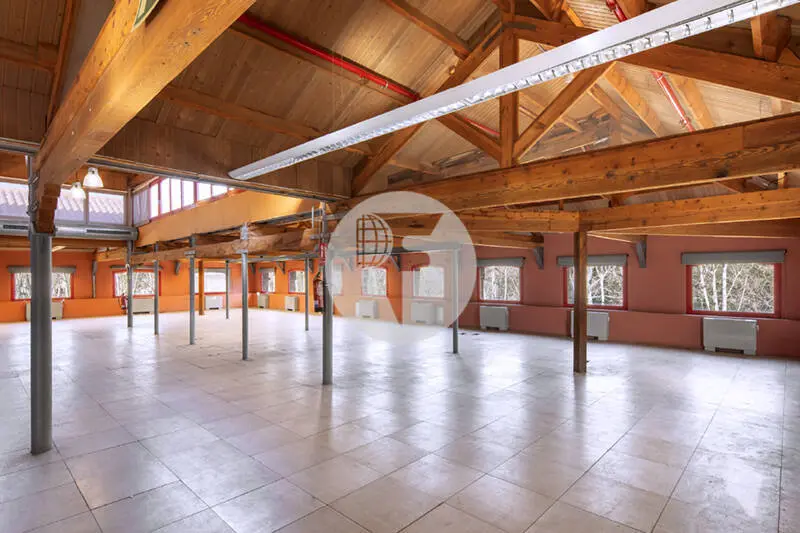 Oficinas en alquiler junto a Colonia Güell | Edificio corporativo singular con excelente conexión a Barcelona - imagen 25