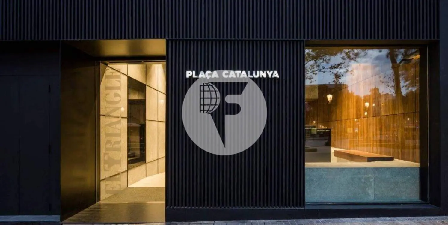 Oficina de lloguer a la plaça de Catalunya, al centre de Barcelona. 6