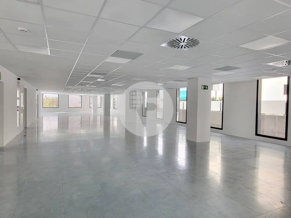 Oficina en venda en edifici corporatiu al Pg. de la Zona Franca. Barcelona 13