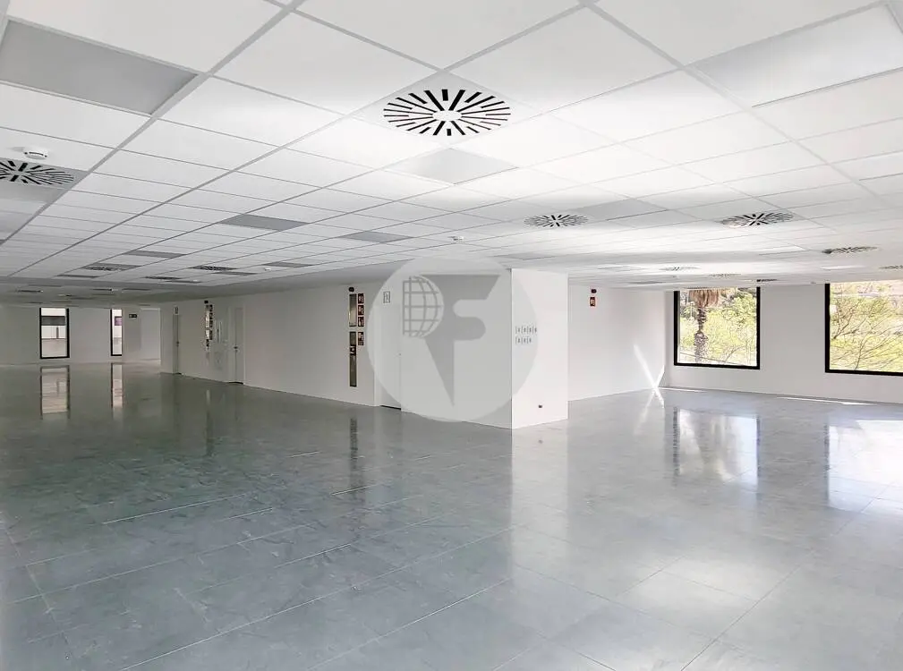 Oficina en venda en edifici corporatiu al Pg. de la Zona Franca. Barcelona 16