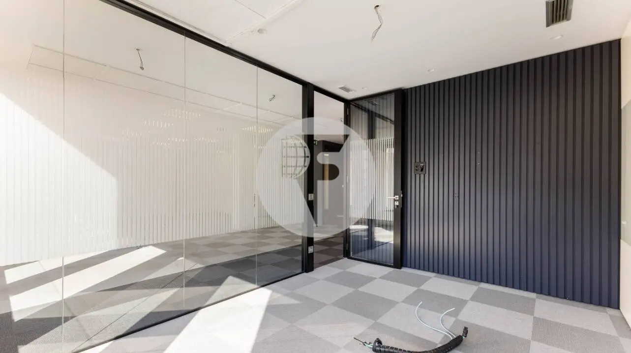 OFICINA EN ALQUILER DE 728 M² EN DIPUTACIÓ, EIXAMPLE, CON LUZ NATURAL Y PARKING EN EL EDIFICIO - imagen 5