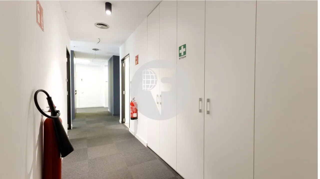 OFICINA EN ALQUILER DE 728 M² EN DIPUTACIÓ, EIXAMPLE, CON LUZ NATURAL Y PARKING EN EL EDIFICIO - imagen 11