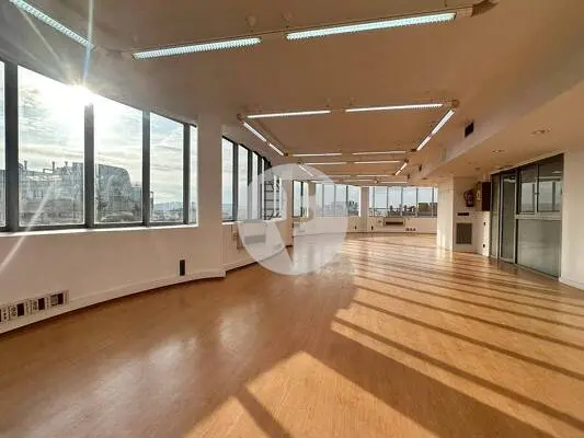 OFICINA EXTERIOR Y LUMINOSA EN ALQUILER EN TORRES TRADE, JUNTO A LA AVENIDA DIAGONAL 