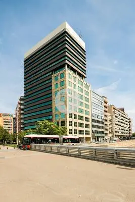 OFICINAS EXCLUSIVAS EN PLAÇA CERDÀ