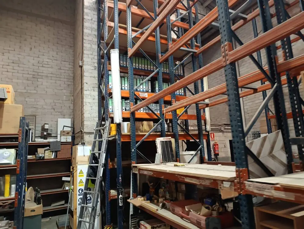 Nave industrial corporativa en alquiler – 720 m² | Zona Maquinista, Barcelona - imagen 17