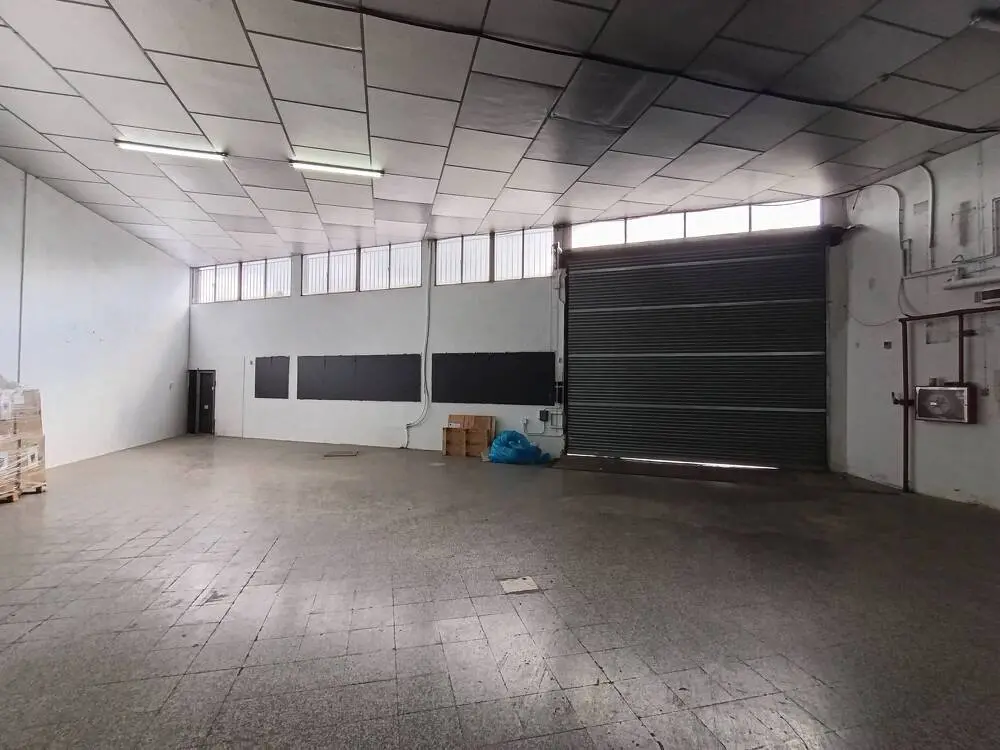 Nave industrial en alquiler de 780 m² – Rubi, Barcelona. - imagen 8