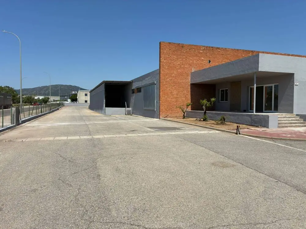 Nave industrial en venta o alquiler de 4.322 m² con solar de 10.265 m² – Valls (Tarragona) - imagen 6