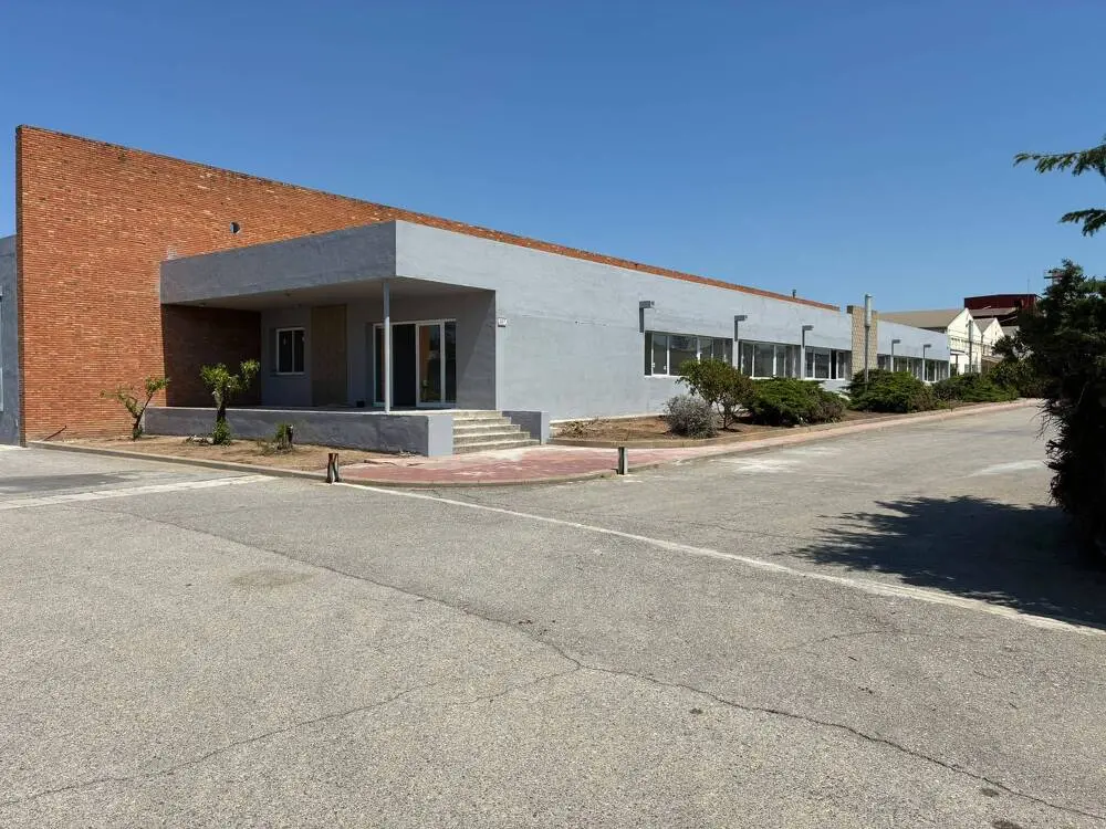 Nave industrial en venta o alquiler de 4.322 m² con solar de 10.265 m² – Valls (Tarragona) - imagen 4