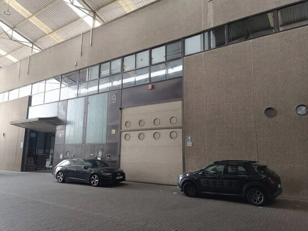 Nave industrial en venta de 1.236 m² en Sant Feliu de Llobregat (Barcelona)