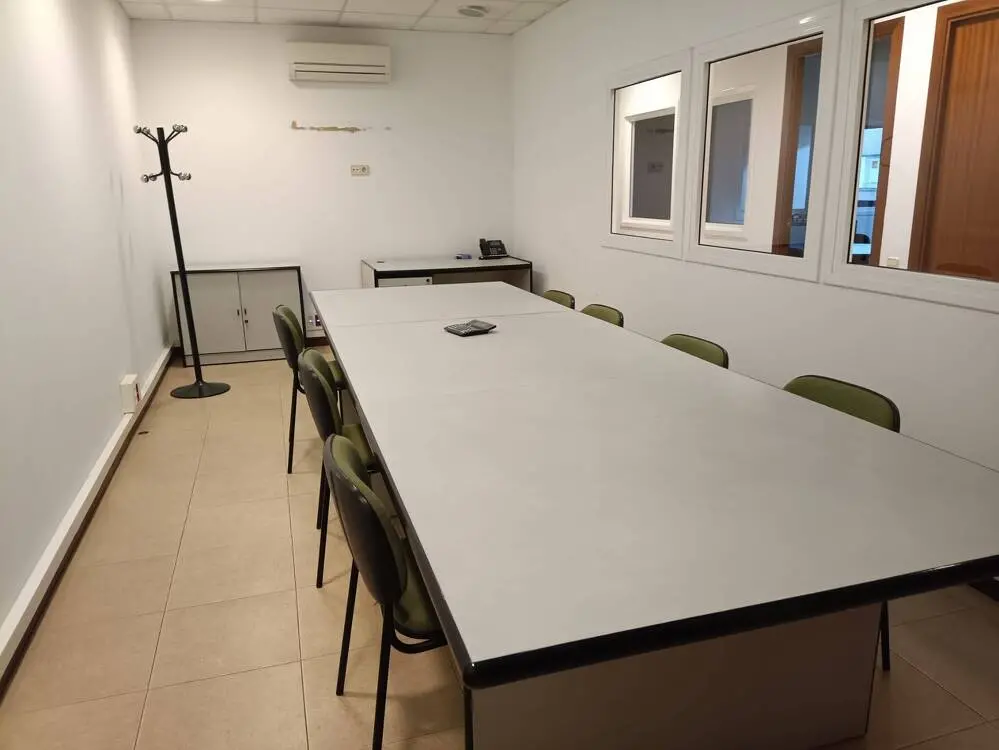 Nave industrial en venta de 1.236 m² en Sant Feliu de Llobregat (Barcelona) - imagen 13