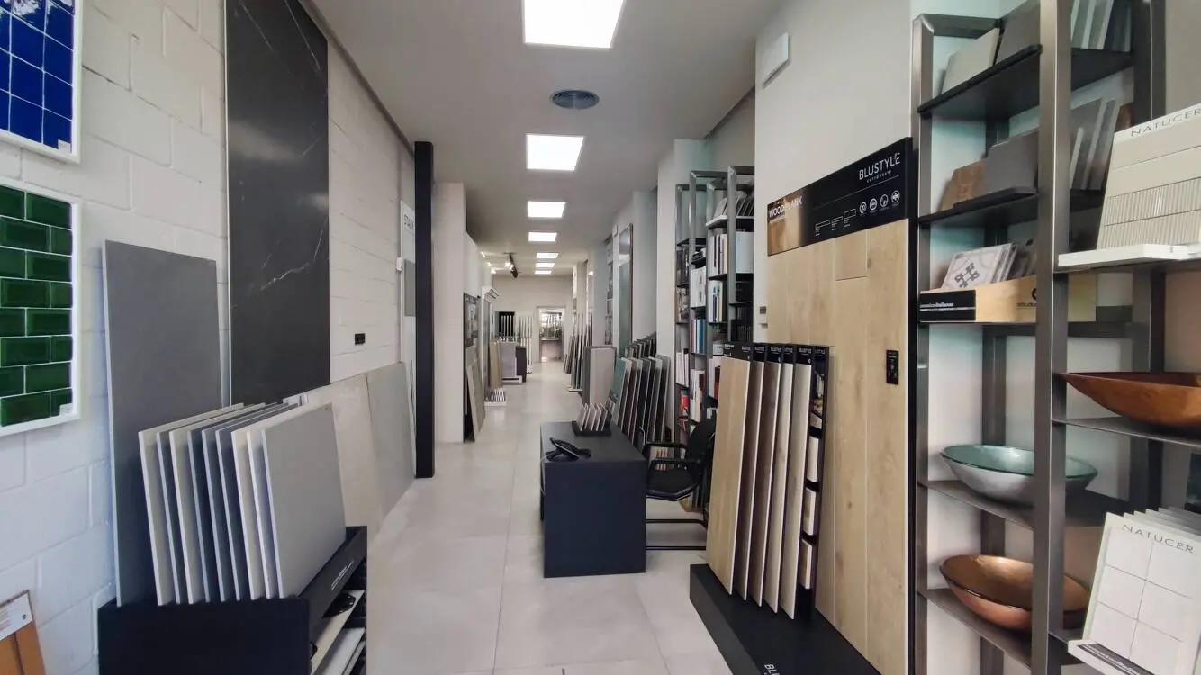 Nave industrial corporativa en venta – 720 m² | Zona Maquinista, Barcelona - imagen 6