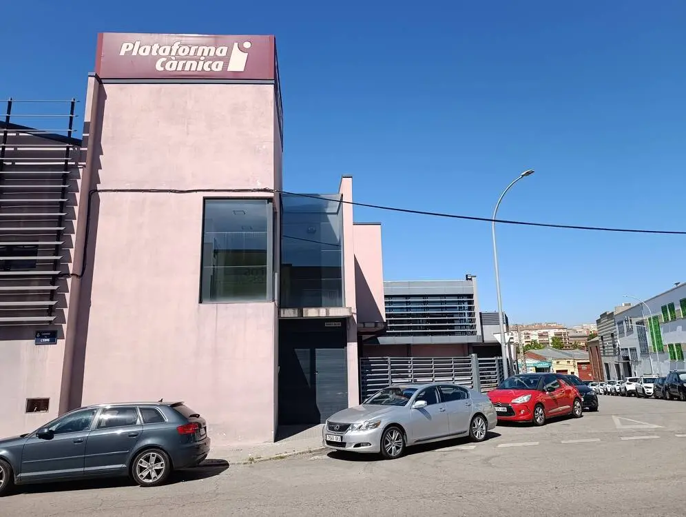 Nave industrial en alquiler y venta de 5.350 m² – Terrassa, Barcelona - imagen 2