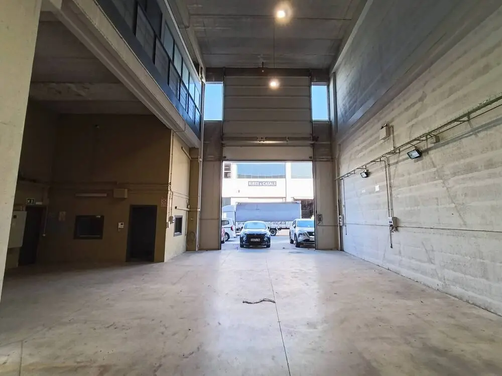 Nave industrial en alquiler de 770 m² – Badalona, Barcelona - imagen 11