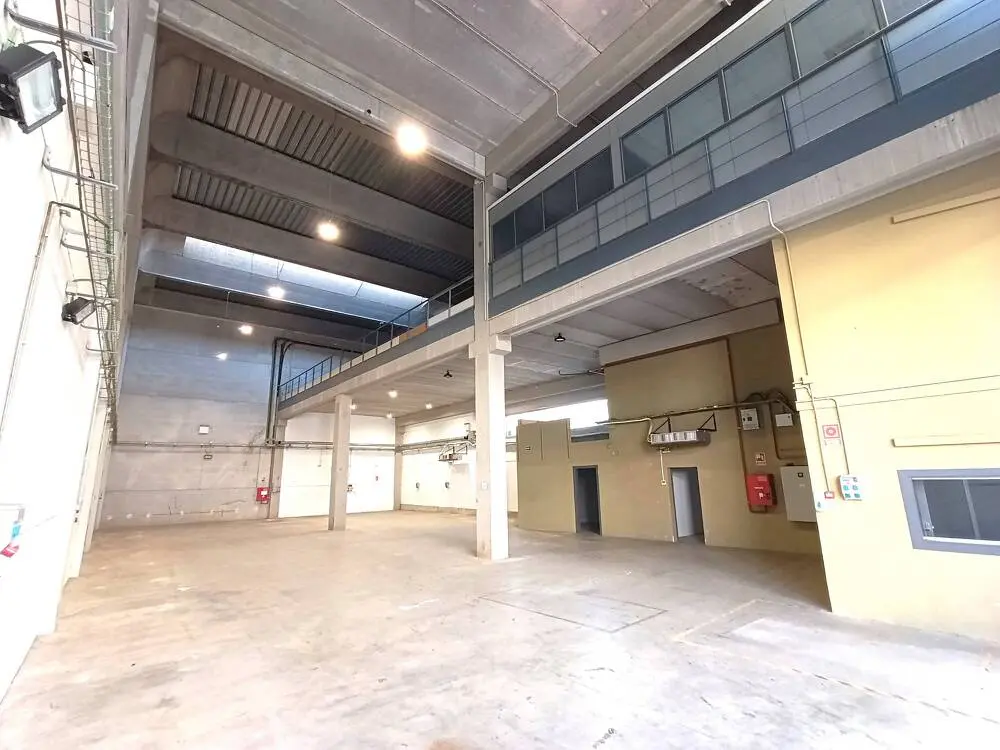 Nave industrial en alquiler de 770 m² – Badalona, Barcelona - imagen 5