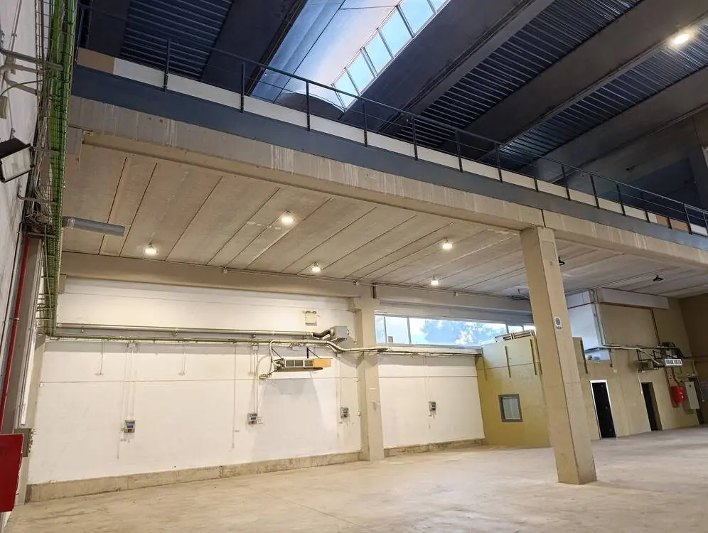 Nave industrial en alquiler de 770 m² – Badalona, Barcelona - imagen 8