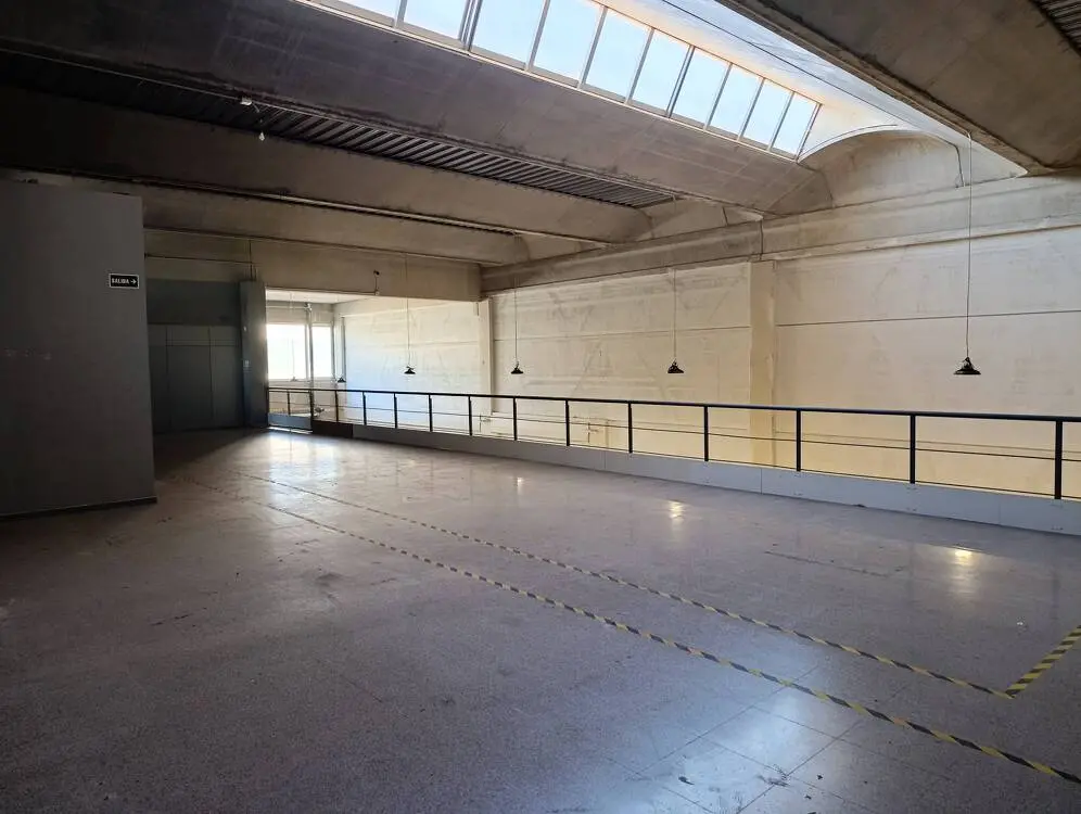 Nave industrial en alquiler de 770 m² – Badalona, Barcelona - imagen 30