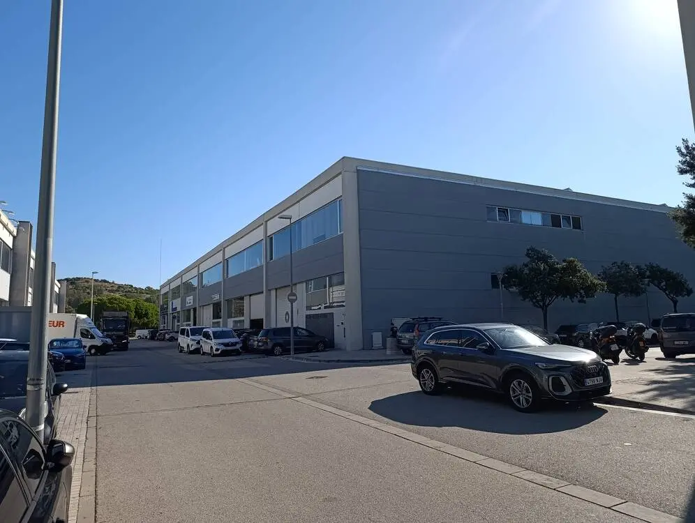 Nave industrial en alquiler de 770 m² – Badalona, Barcelona - imagen 4