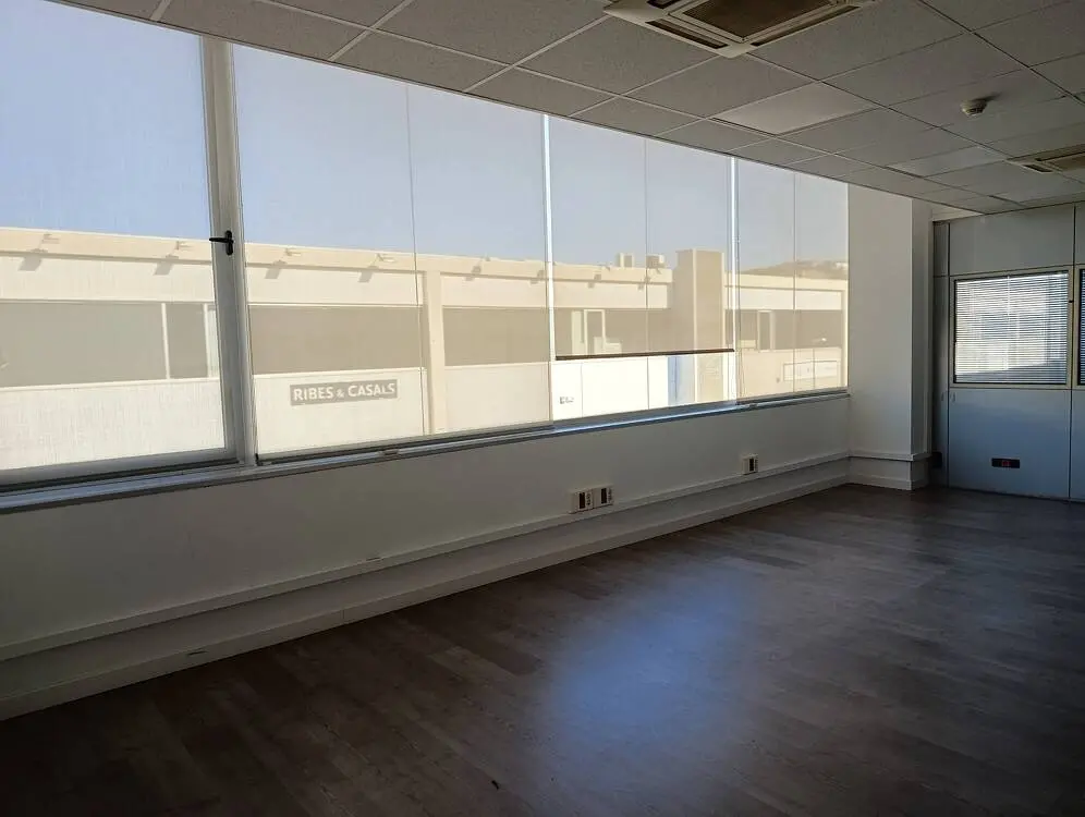 Nave industrial en alquiler de 770 m² – Badalona, Barcelona - imagen 19