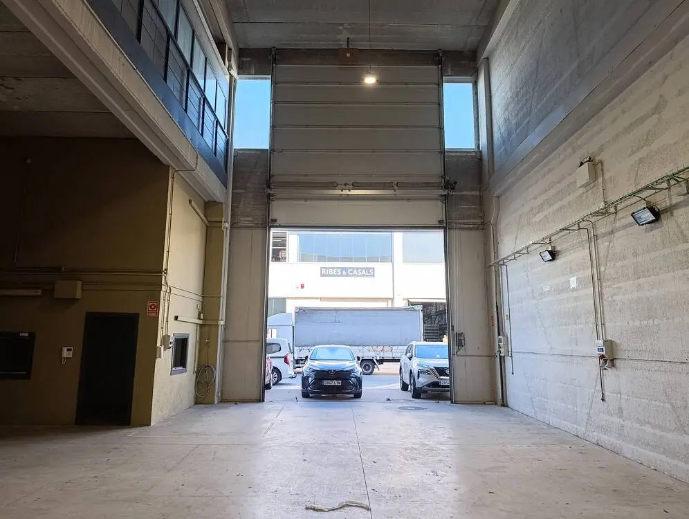 Nave industrial en alquiler de 770 m² – Badalona, Barcelona - imagen 12