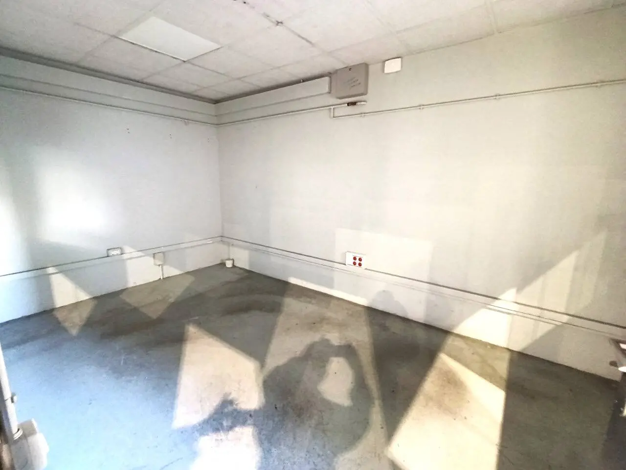 Nave industrial en alquiler de 770 m² – Badalona, Barcelona - imagen 17
