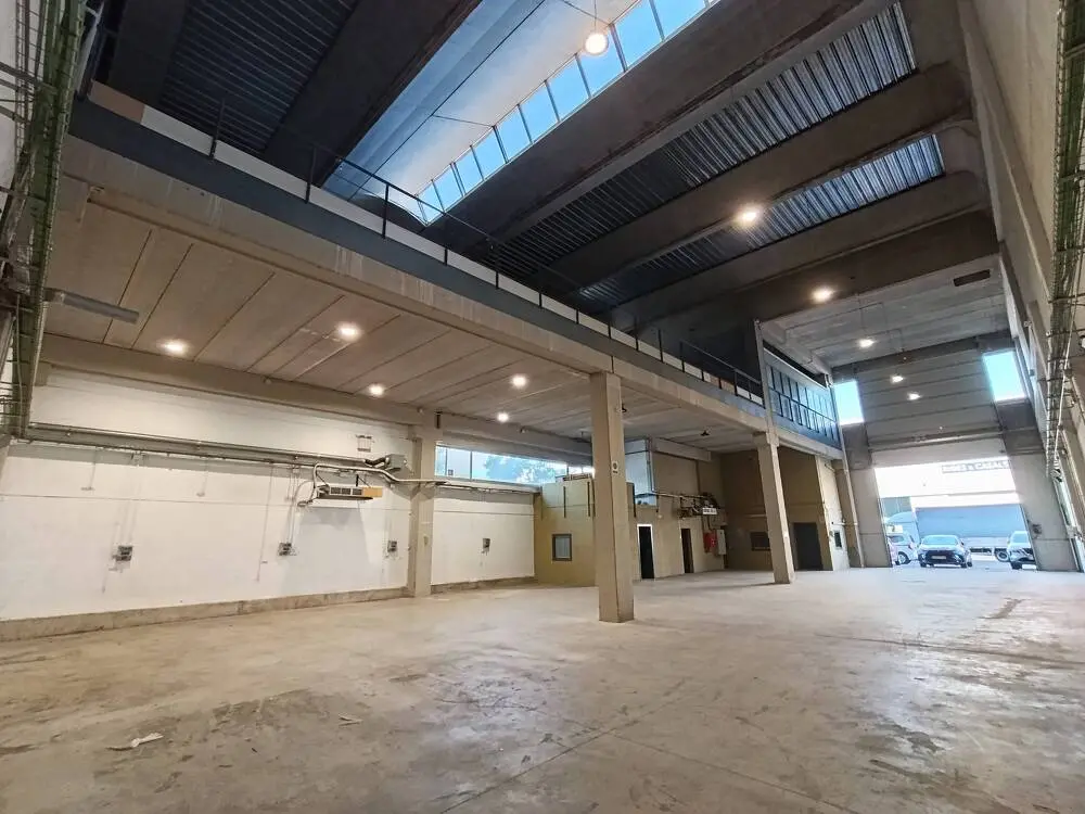 Nave industrial en alquiler de 770 m² – Badalona, Barcelona - imagen 7