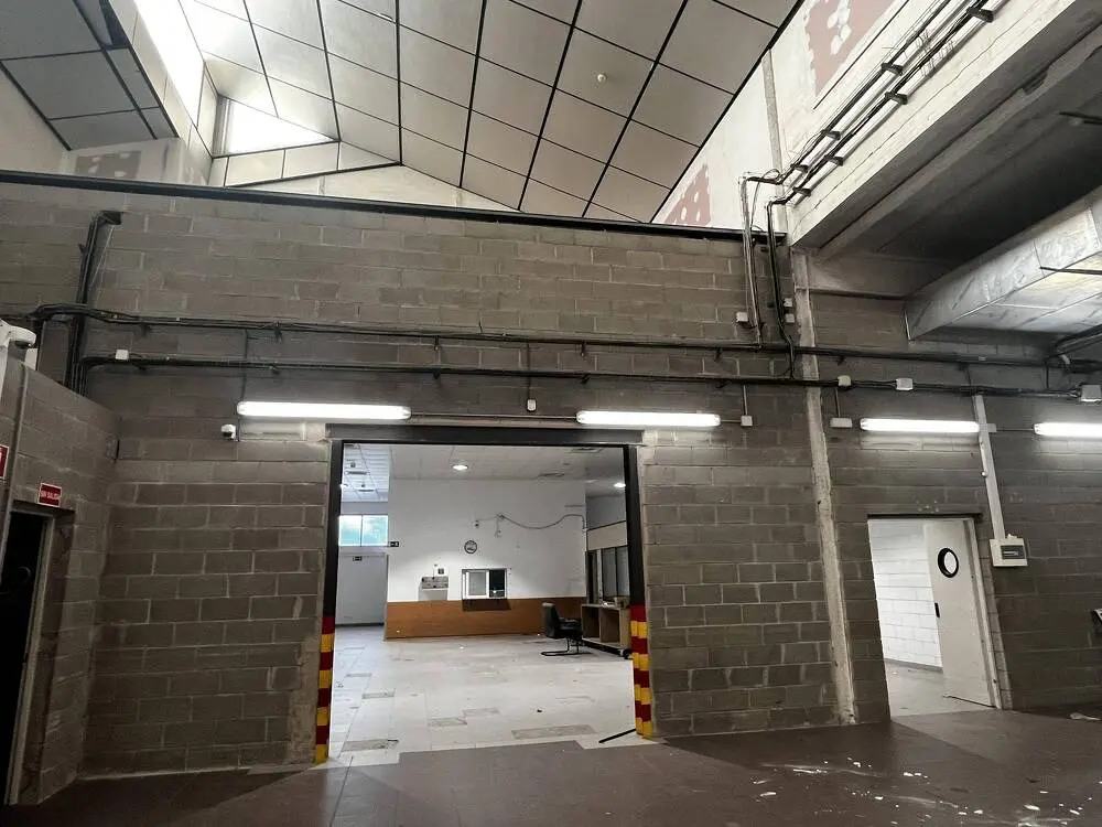 Nave industrial en alquiler de 819 m² – Poblenou, Barcelona - imagen 3