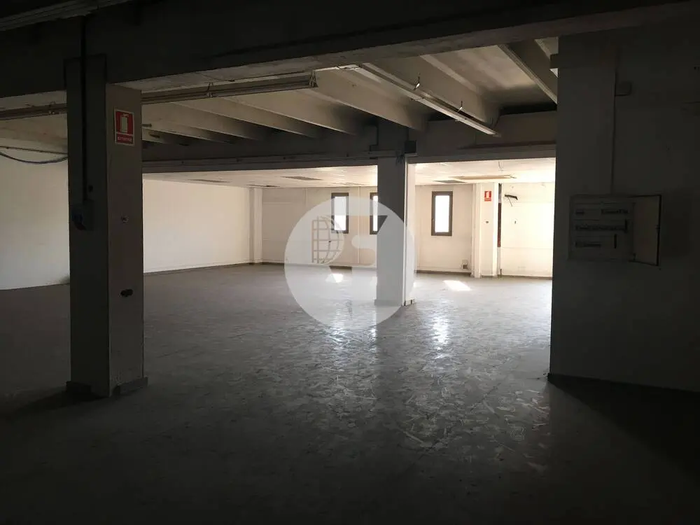Nau industrial en venda de 1.277 m² - Barberà del Vallès, Barcelona. 11