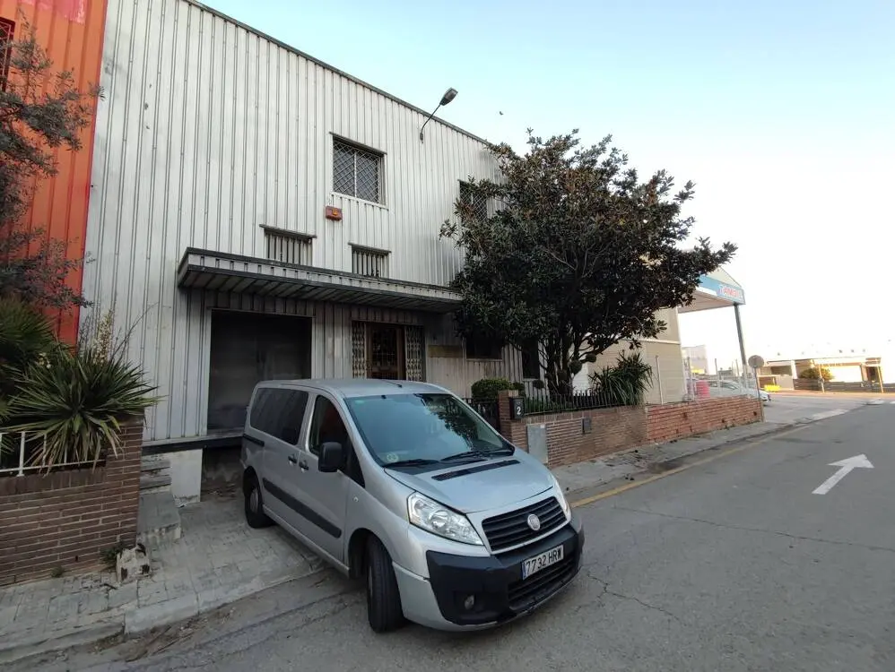 Nave industrial en venta de 430 m² - Rubi, Barcelona 2