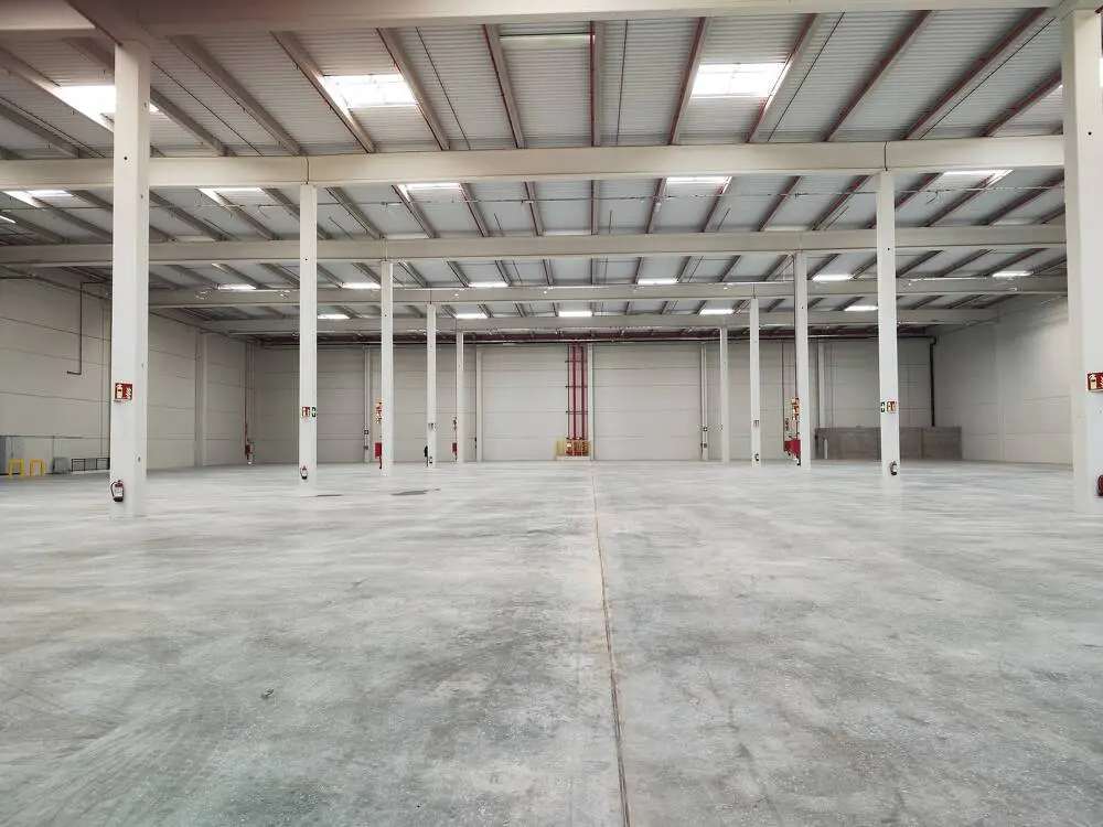 Logistics warehouse for rent of 5,870 m² - Sabadell, Barcelona. 13