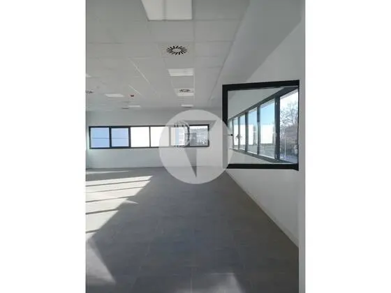 6,166 m² logistics warehouse for rent - Parets del Vallés, Barcelona 4