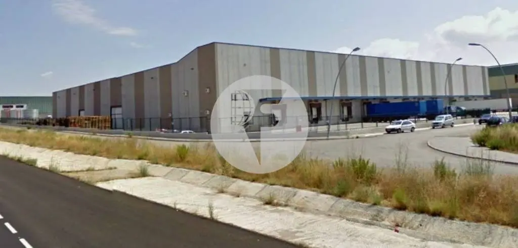 Nave logística - industrial de 9.738 m² en alquiler - El Pla Santa Maria. Tarragona 6