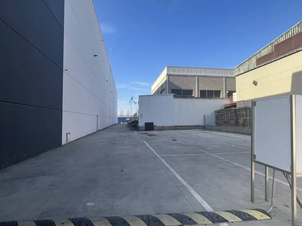 Logistics warehouse for rent of 5,702.64 m² - Santa Perpetua de Mogoda, Barcelona 10