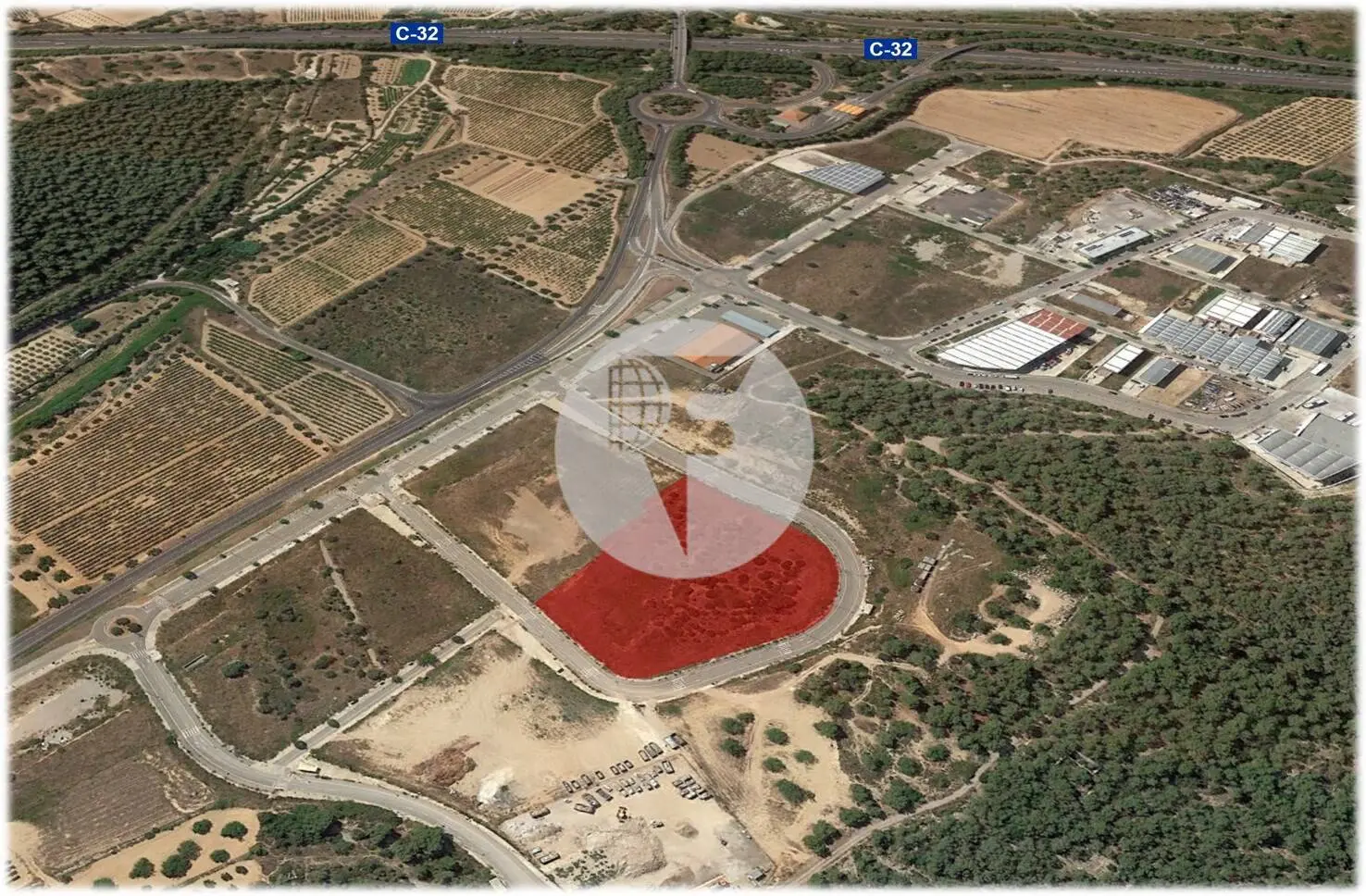 Solar industrial en venta de 2.680 m² - Calafell, Tarragona. 