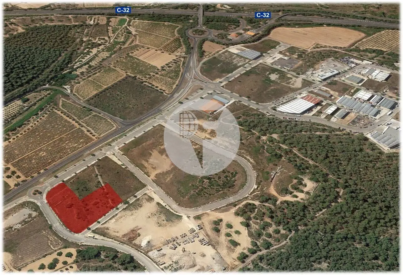 Solar industrial en venda de 102.194 m² - El Morell, Tarragona. 