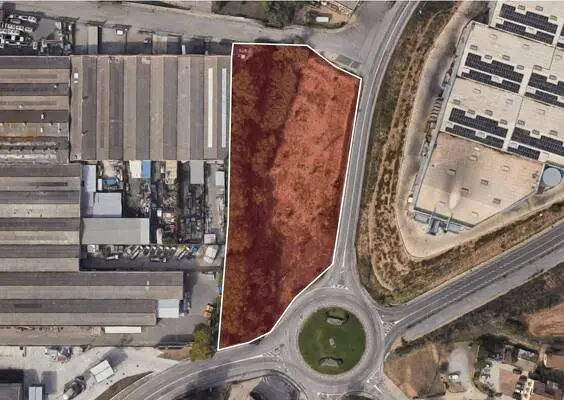 Solar industrial de 4.574 m² en venda a Polinyà (Barcelona)