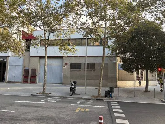 Nave industrial en alquiler de 819 m² - Poblenou, Barcelona