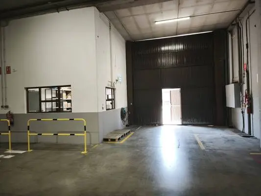 Nave logística en alquiler de 2.268 m² - Hospitalet de Llobregat, Barcelona