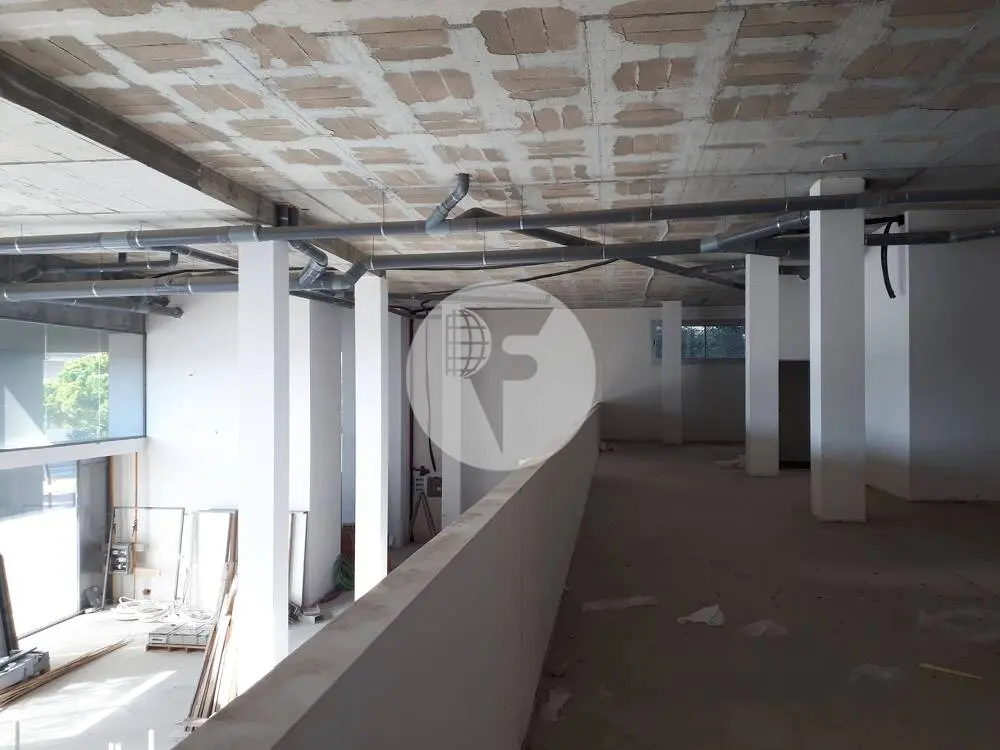Local- Oficina de nova construcció projecte claus en mà a Cornellà de Llobregat 6