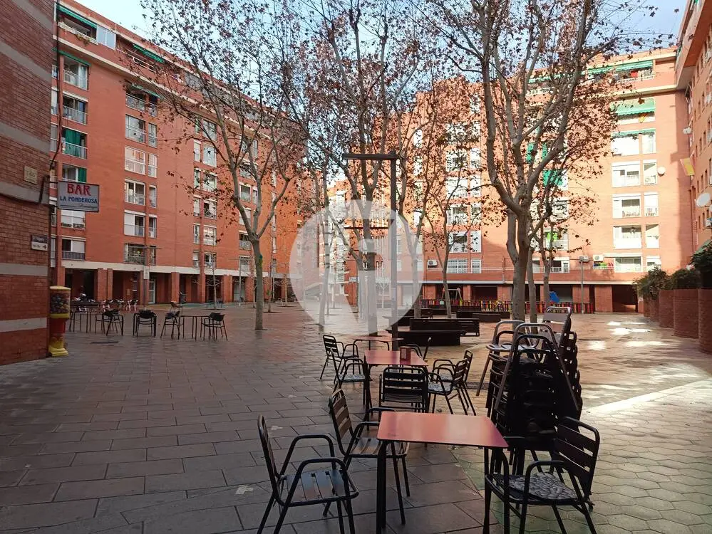 Rent of commercial property in Sant Feliu de Llobregat.IE-223801 15