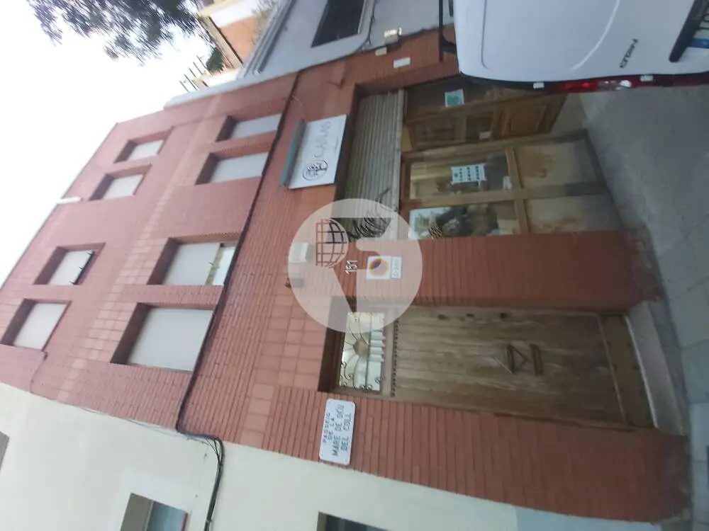 Commercial property for transfer available in the district of Horta - Guinardó, in the neighbourhood of La Teixonera. IE-223804 13