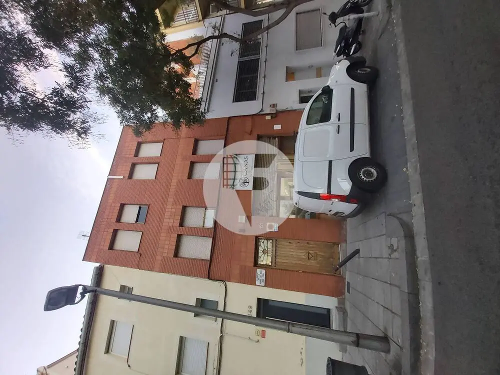 Commercial property for transfer available in the district of Horta - Guinardó, in the neighbourhood of La Teixonera. IE-223804 14