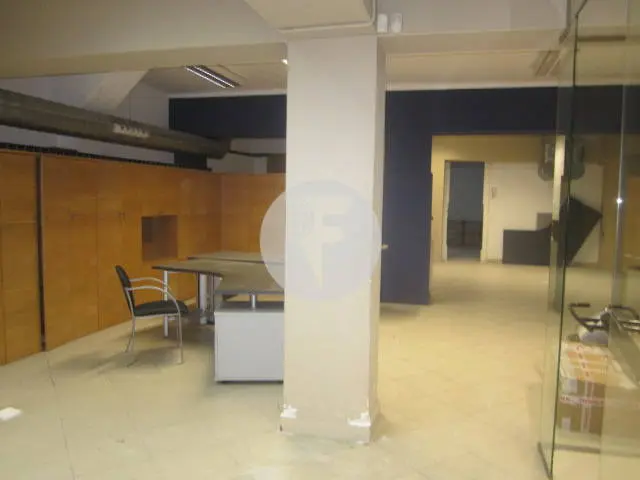 Impressive commercial property with large shop window in C/Lepant, close to the intersection of Avenida Diagonal, Gran Vía de les Corts Catalanes and Avenida Meridiana. IE-223861 11